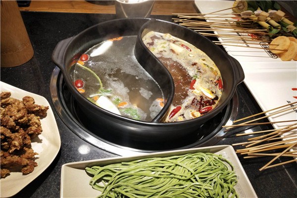 耍串牛肉串串香總部地址在哪里