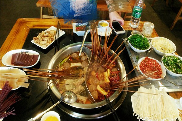串與簽尋串串香總部