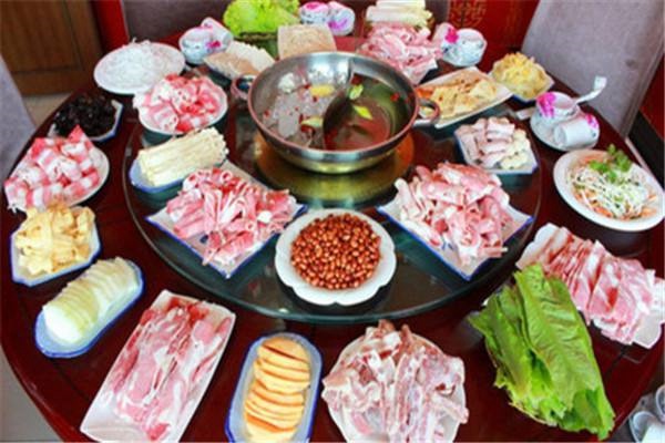 辣也重慶市井火鍋開店時間