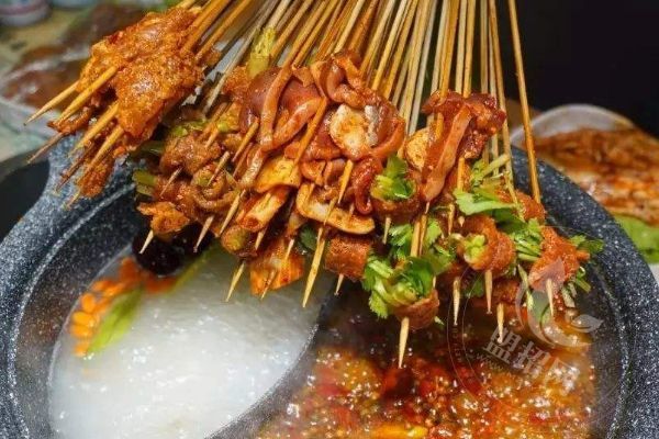六婆串串香一串多錢