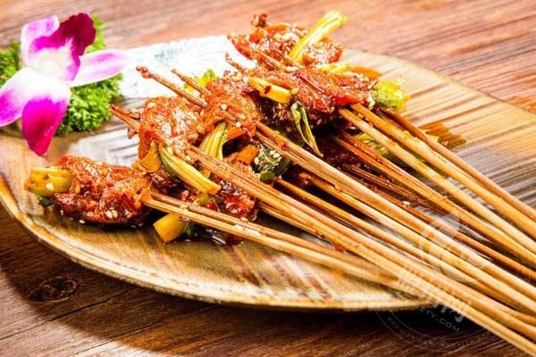 小二班串串香加盟總部