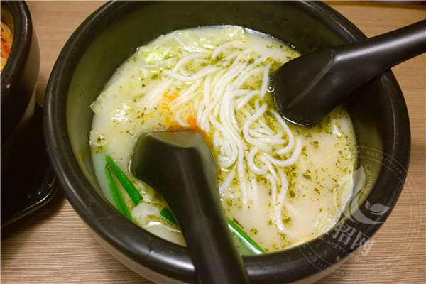 大連靈芝妹子米線加盟費(fèi)
