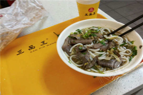 三品王要100萬的加盟費多久才回本呀