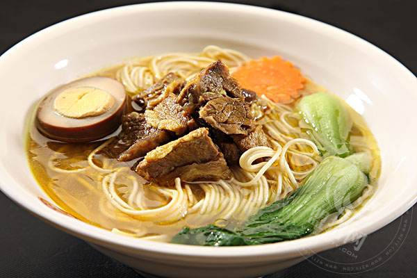 方老大面館老板是誰