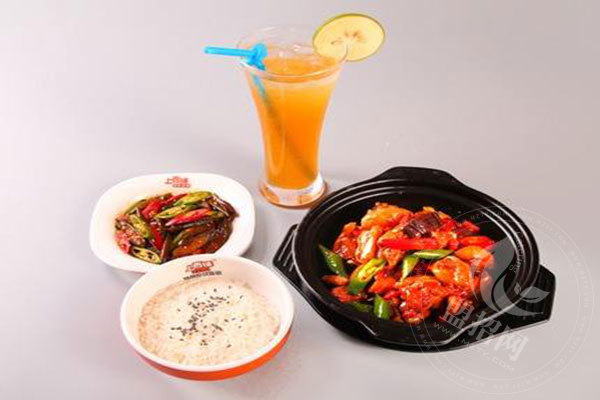 上吉鋪黃燜雞米飯加盟