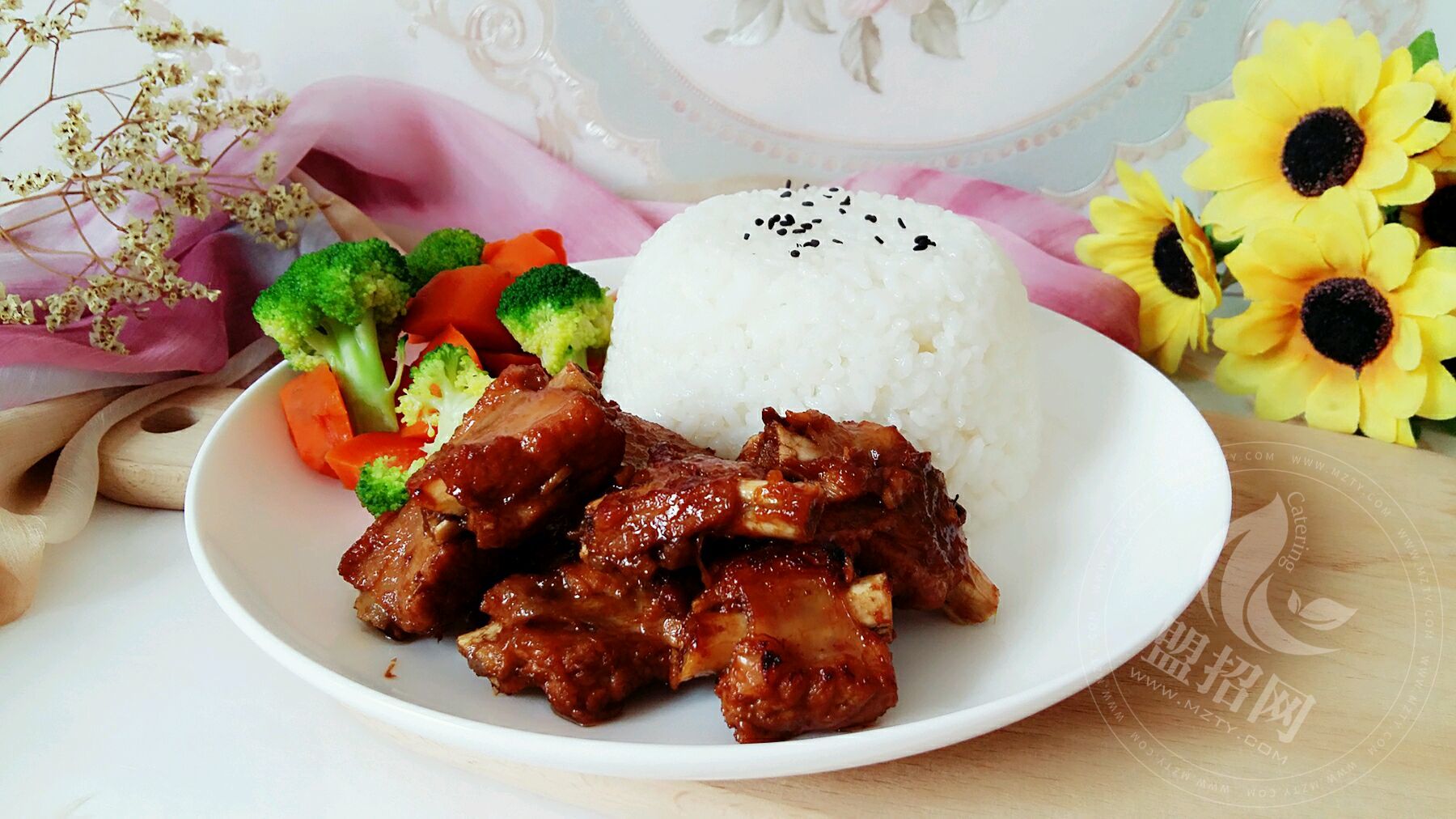 腱骨頭醬骨米飯