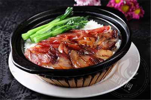 順德牛展煲仔飯為什么能紅