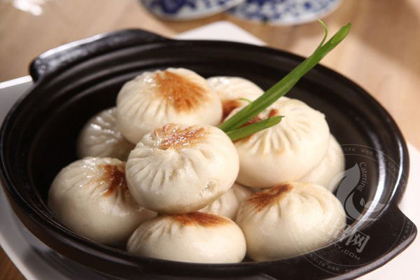 開了家包百味包子虧損