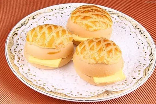 花阪亭現烤冰淇淋菠蘿包