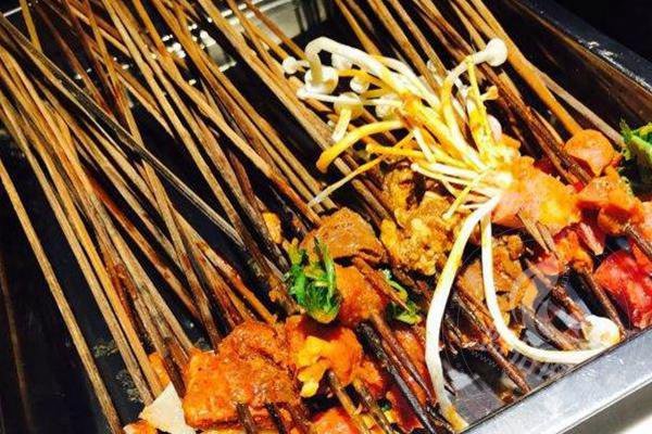 簽二爺小鮑魚火鍋串串加盟