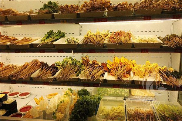 簽二爺火鍋串串香有多少家店
