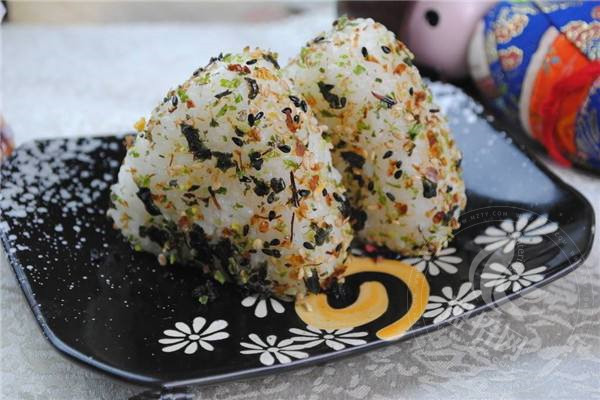 一捧飯團加盟回本多久