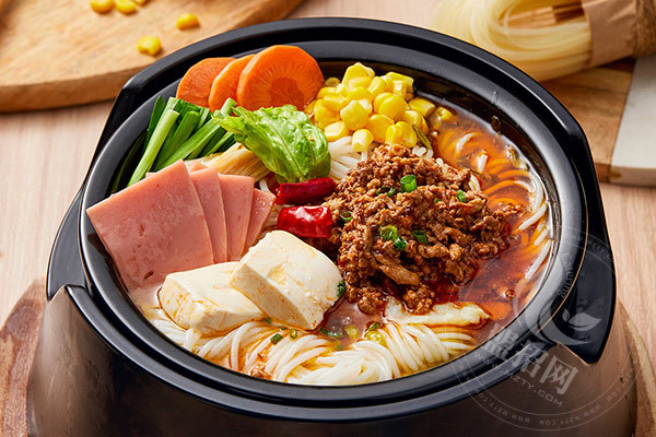 饞天下過橋米線加盟店