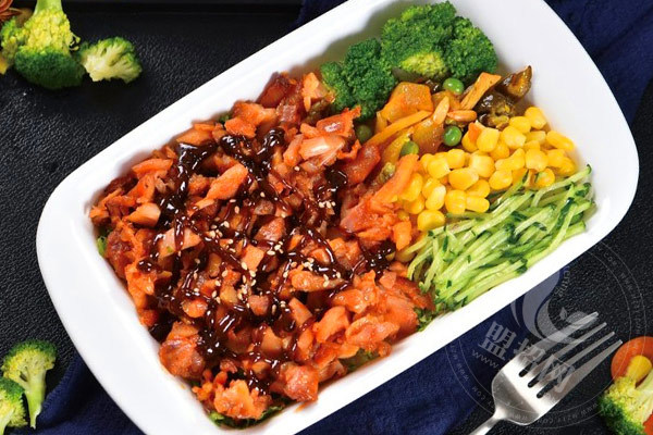 炊事班脆皮雞烤肉飯加盟總部在哪