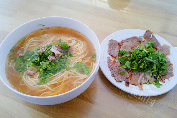 凌胖子拉面店