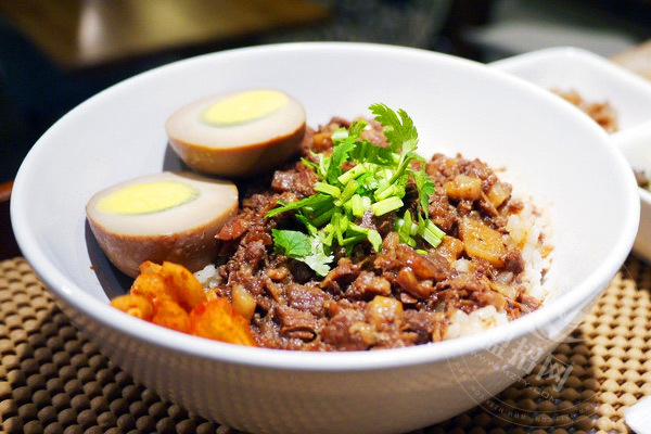 郭先生鹵肉飯加盟