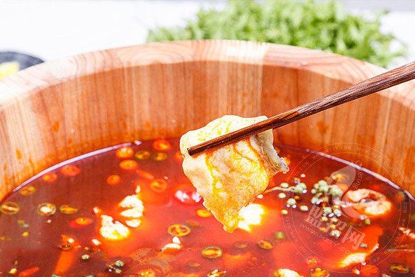 美食密碼木桶滋滋鍋加盟