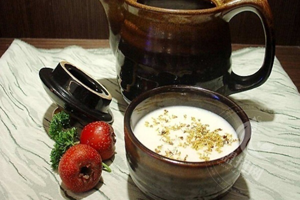 加盟侯彩擂奶茶賺錢容易嗎