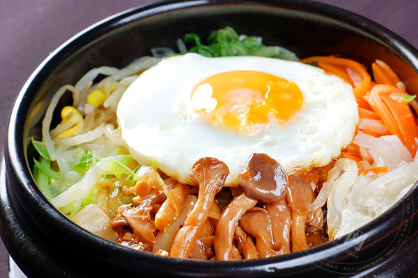 誠(chéng)吉石韓石鍋拌飯