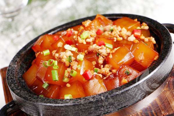 嘟食傳情石鍋菜加盟費