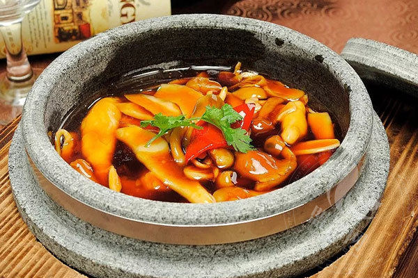 嘟食傳情石鍋菜加盟費