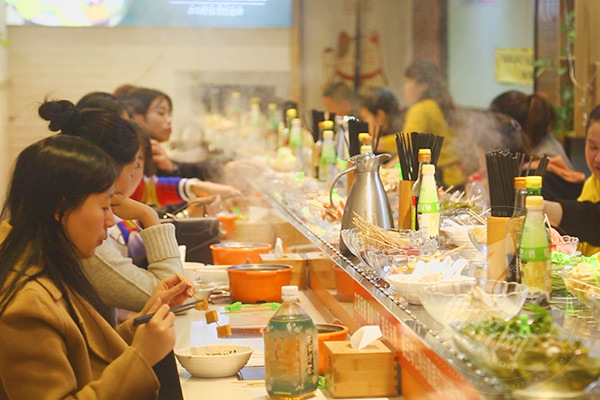 漯河旋轉(zhuǎn)小火鍋店