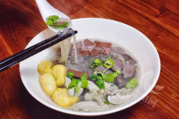 回味鴨血粉絲湯總部