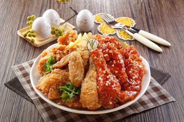 鮮香戀黃金脆炸雞柳加盟