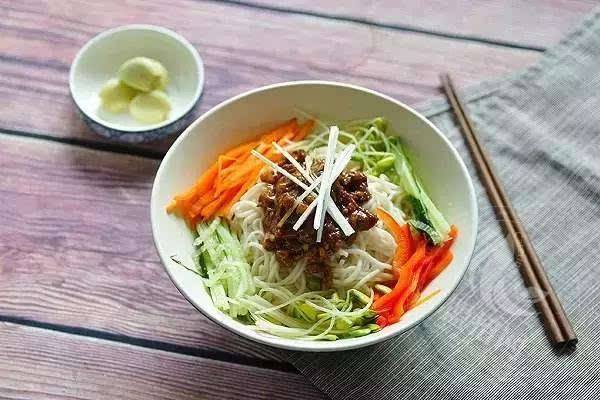 笑洞炸醬面加盟電話